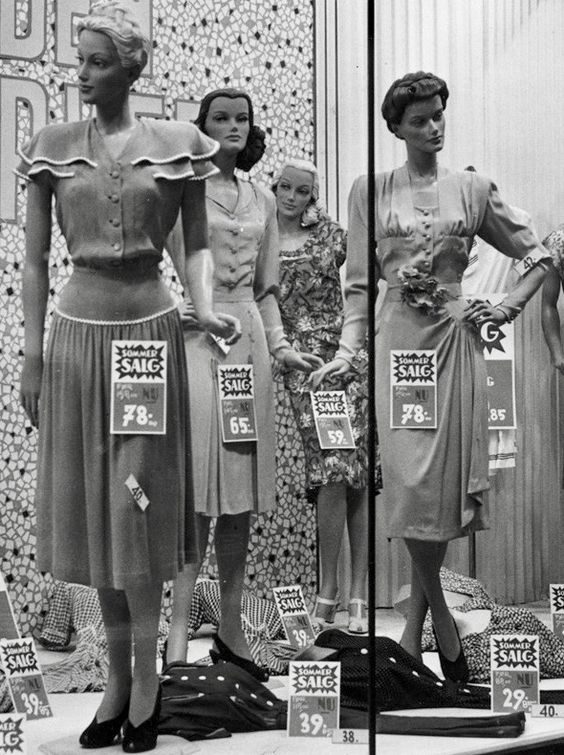 1940s department store mannequins