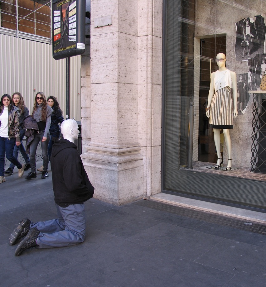 Rome 2012, the same piece by day
